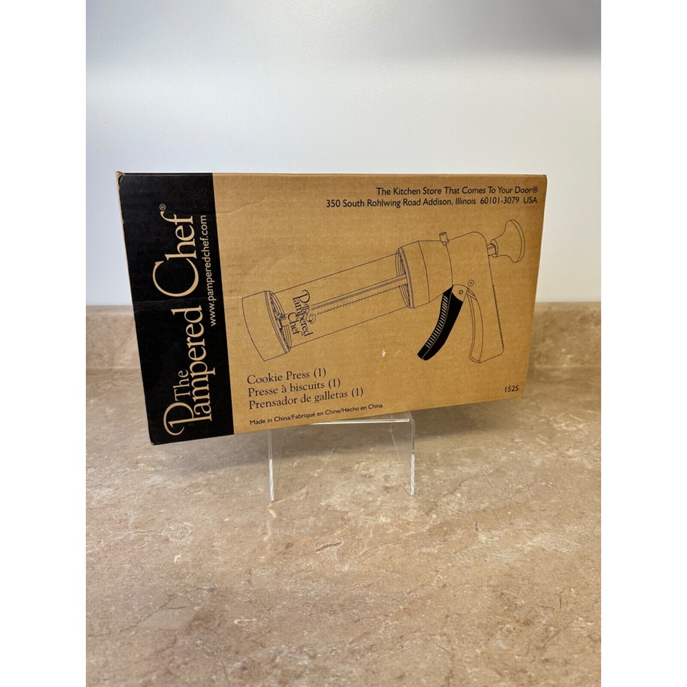 The Pampered Chef Cookie Press in Box w/ 15 Cookie‎ Discs